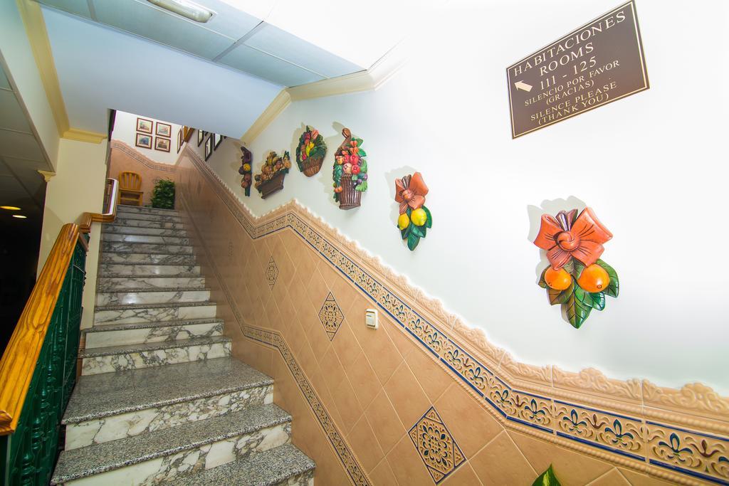 Corchos Guest house Fuengirola